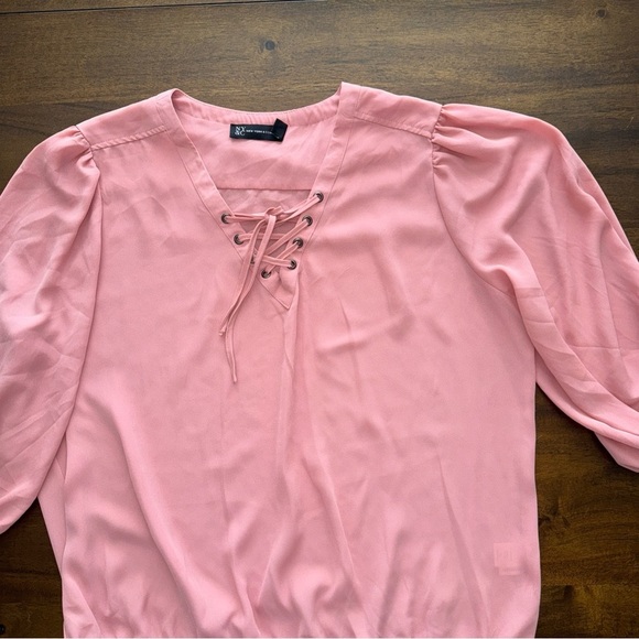 New York & Co Womens Pink 3/4 Sleeve Laced V-neck Bubble Hem Blouse Shirt XL - Picture 2 of 8